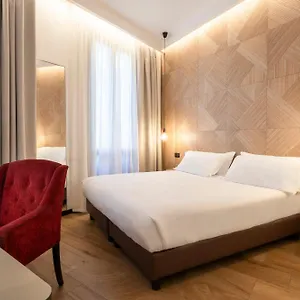 2* Hotel London